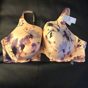 BNWT Cacique Bra. Size 44D. Full coverage.